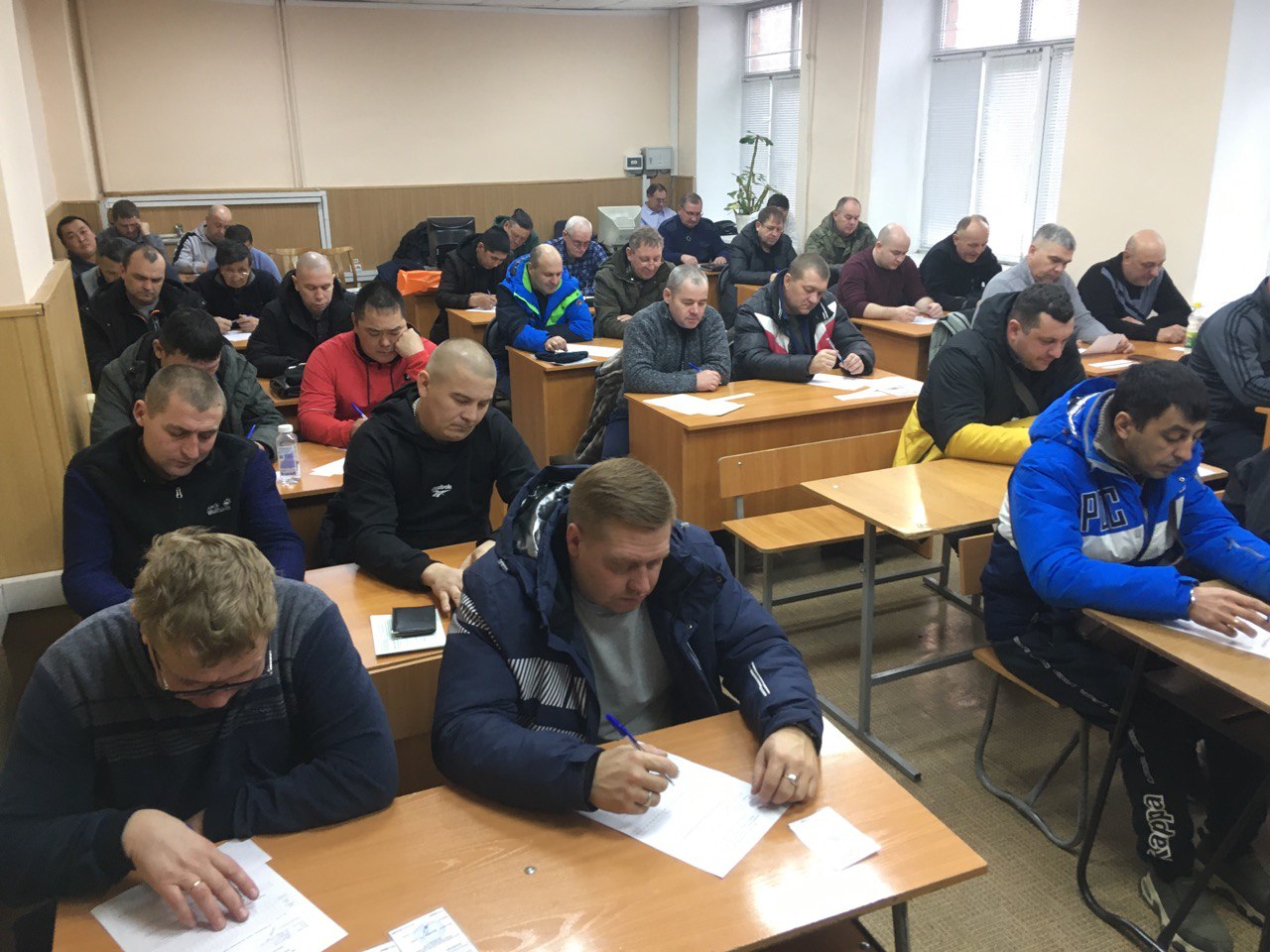 Аттестация водителей опасных грузов и специалистов БДД: отчет о работе комиссий в Республике Хакасия